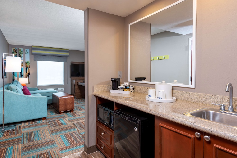 Hampton Inn And Suites Fort Myers Colonial Blvd 21/42