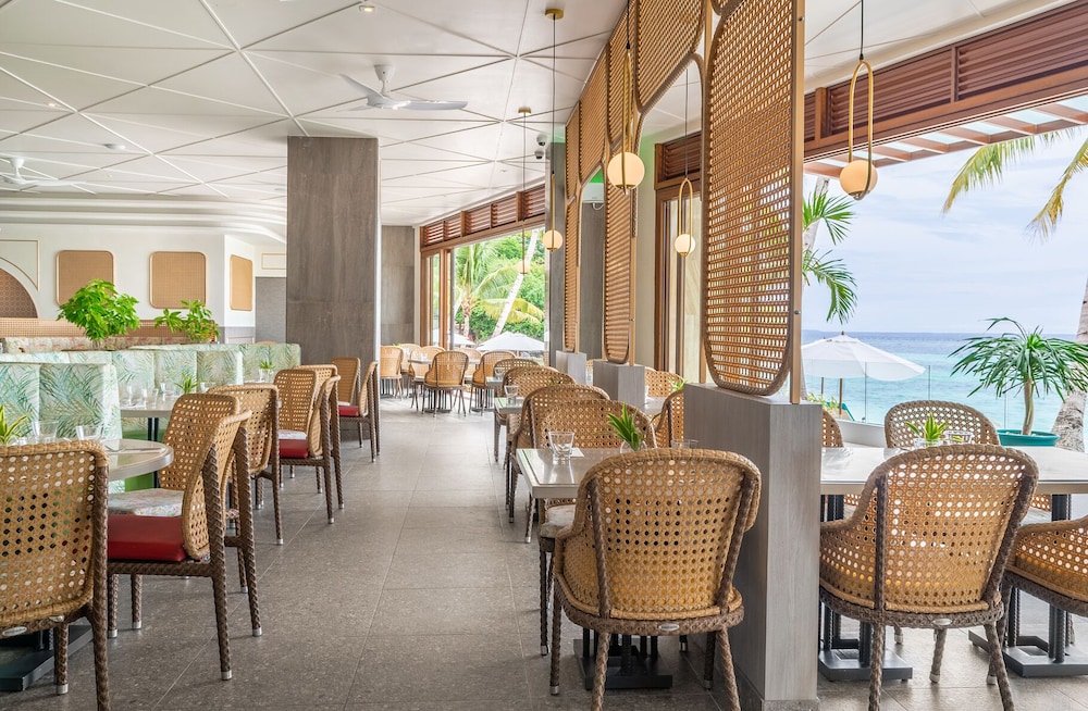 Henann Premier Coast Resort 20/35