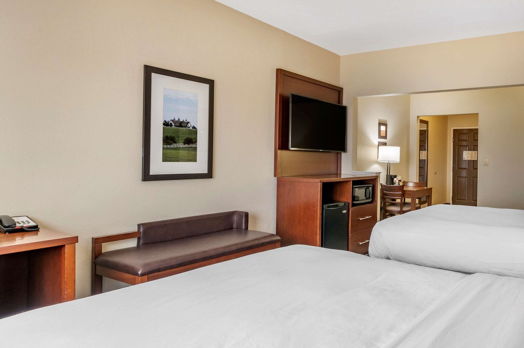 SUITE, 2 QUEEN BEDS