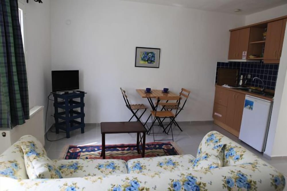 Emelce Apart 24/43