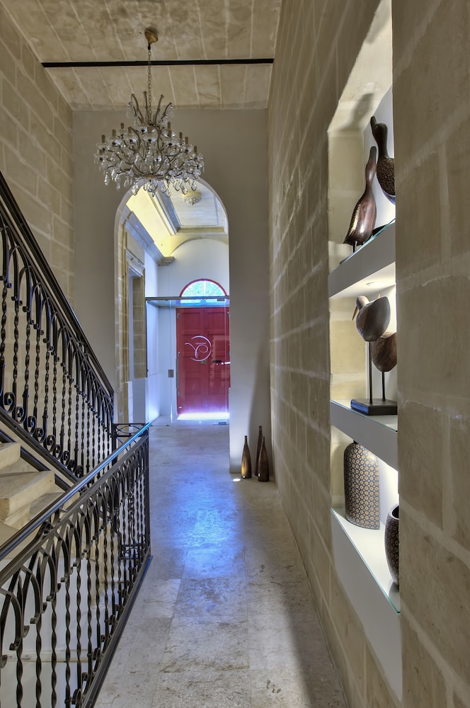PALAZZO VIOLETTA 8/69