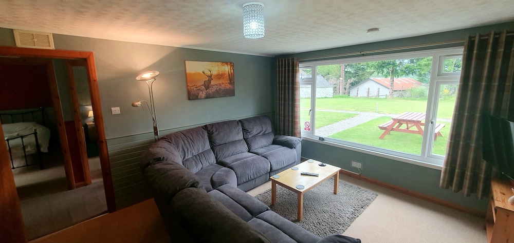Torcroft Lodges 29/50