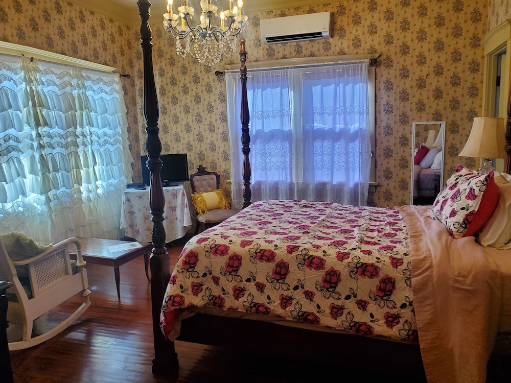 Manoa Valley Inn 18/60