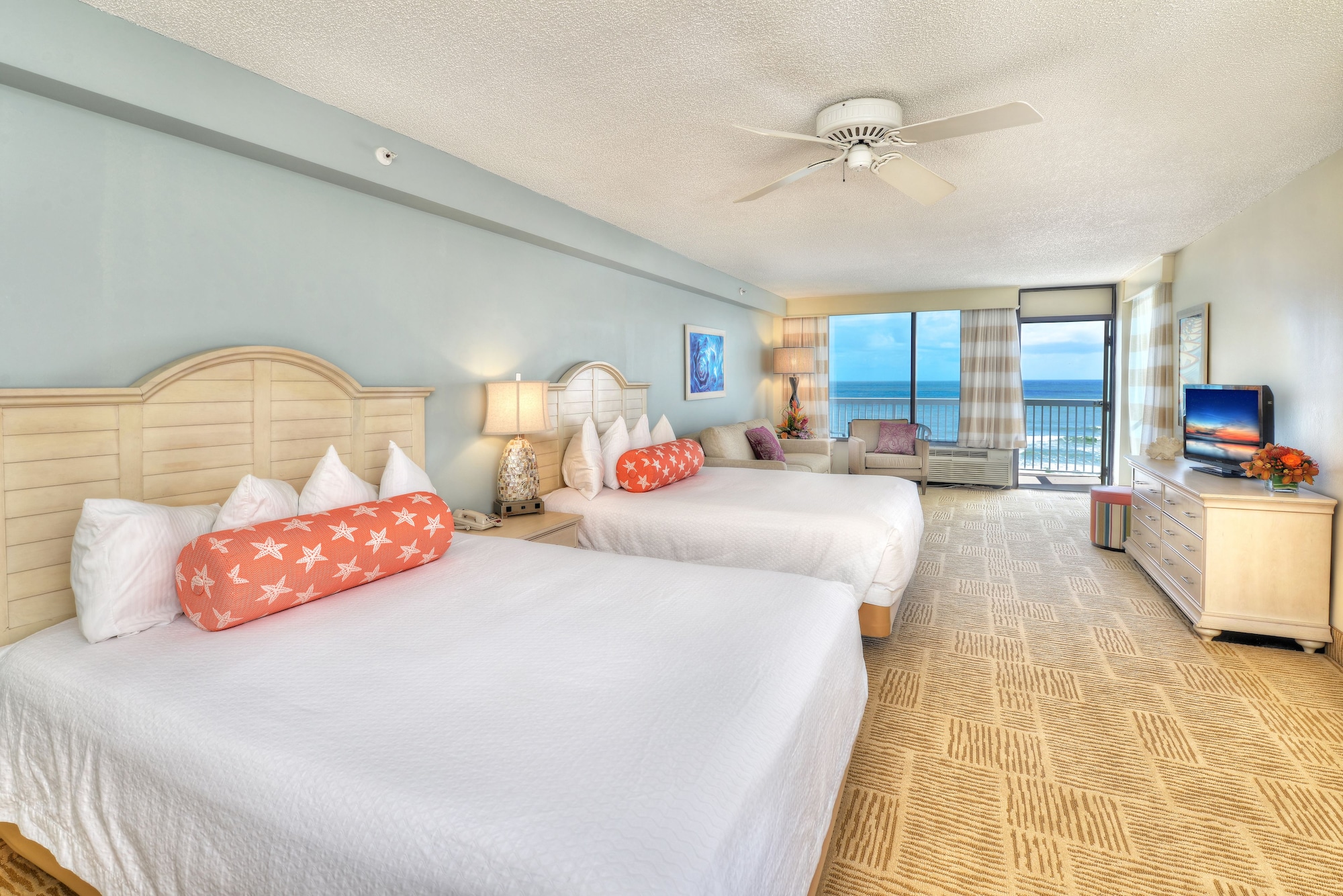 Deluxe, 2 Queen Beds, Ocean Front, Sofa, Kitchen