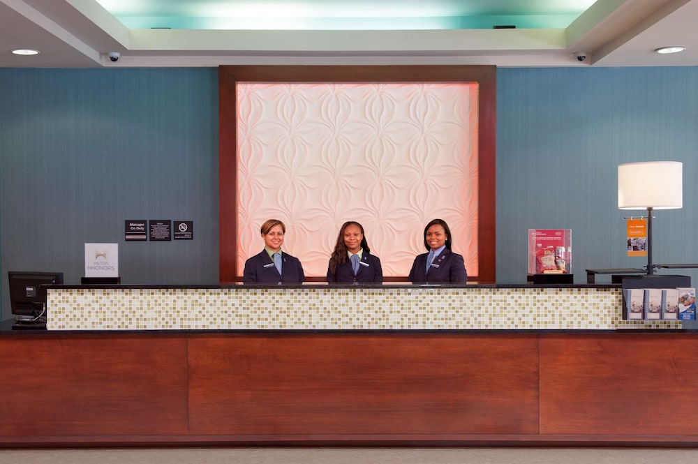Hampton Inn Indianapolis Downtown Across From Circle Centre 8/75