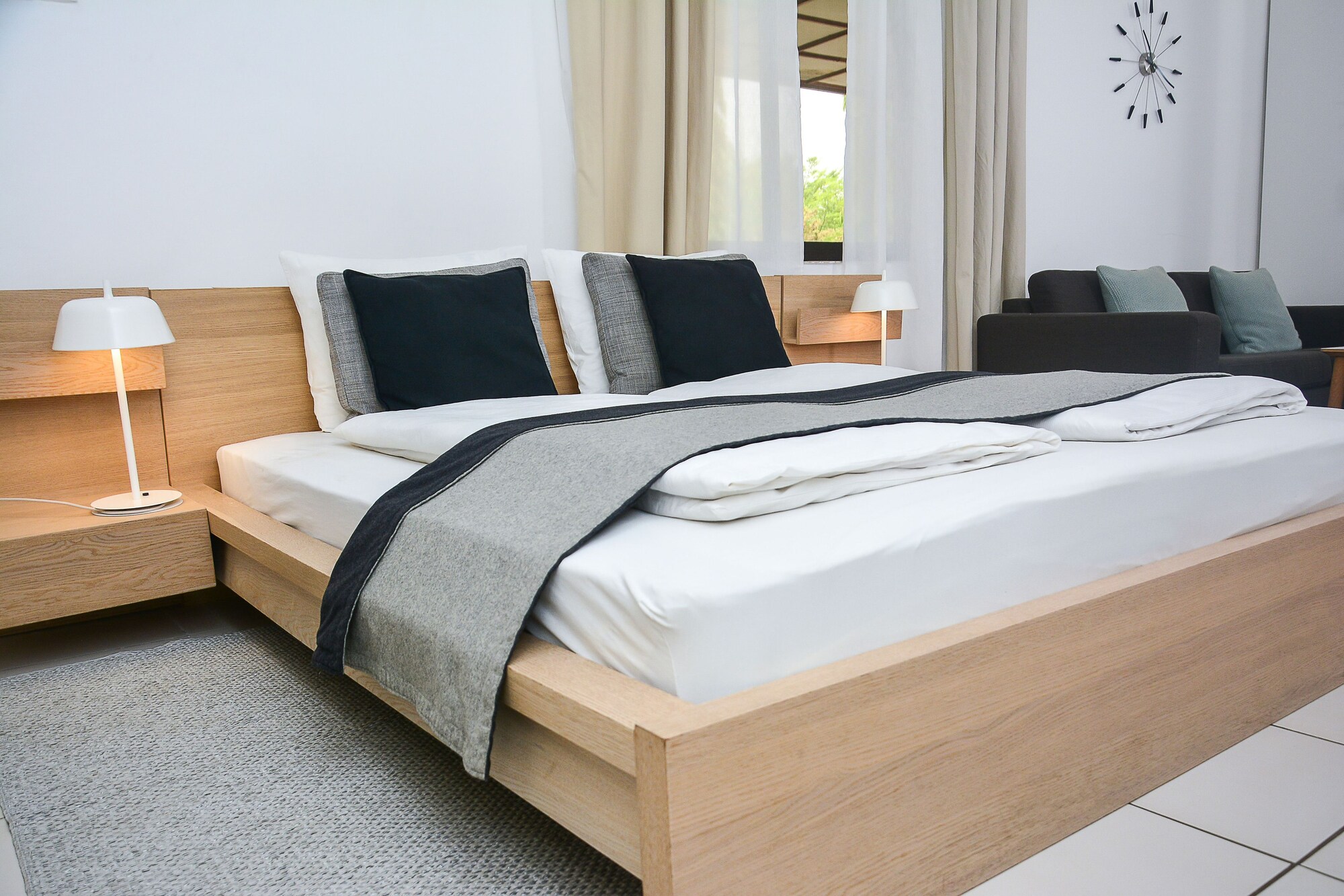 STANDARD, DOUBLE BED