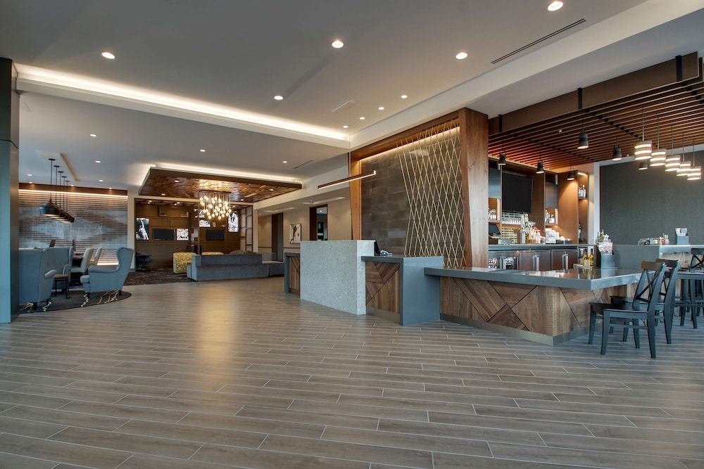 Hyatt Place Milwaukee Downtown 8/71