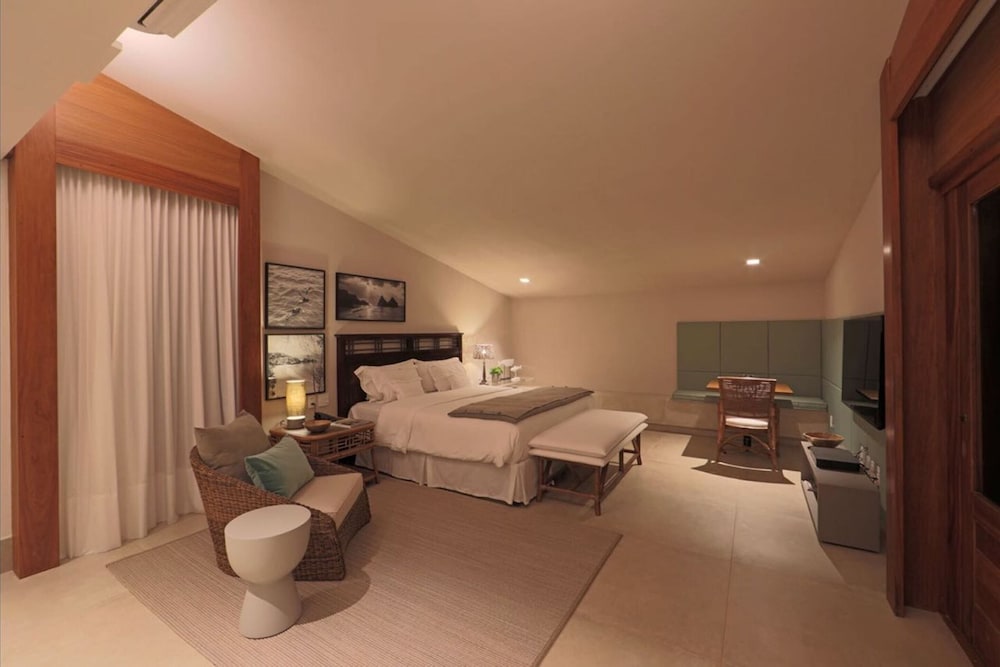 swimming pool spa