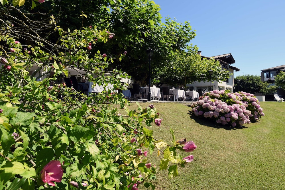 LES JARDINS DE BAKEA 37/50