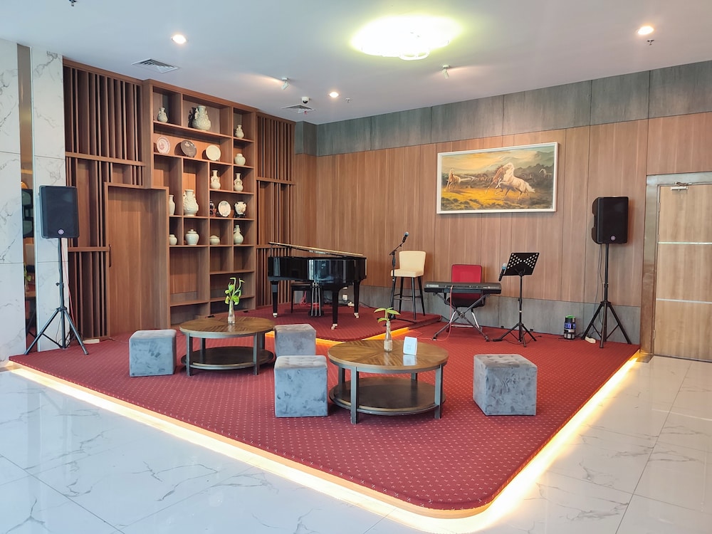 Unhas Hotel and Convention 29/50