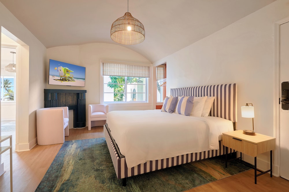 PRESIDENTIAL, SUITE, KITCHENETTE