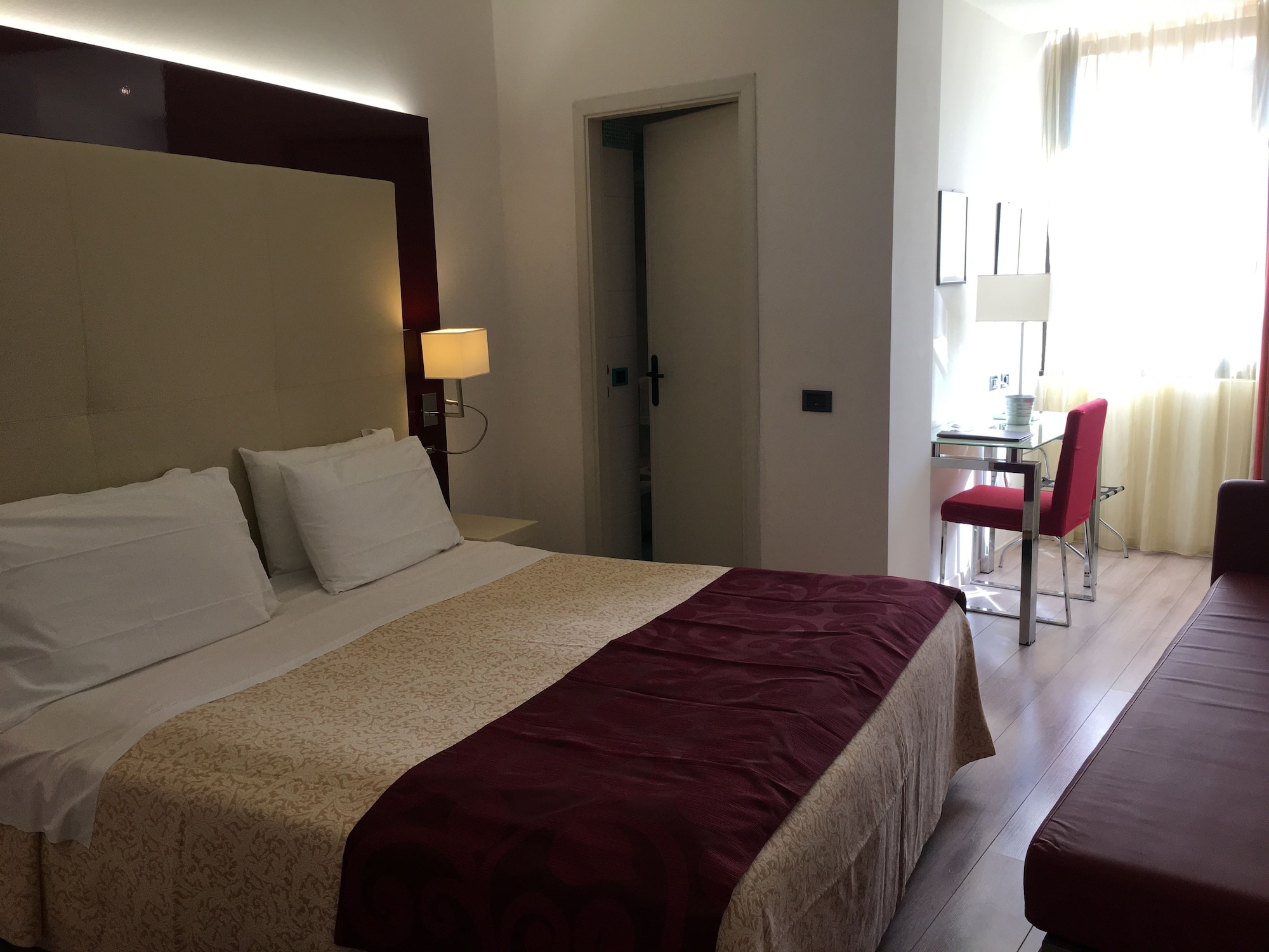 غرفة قياسية ثلاثية بسرير مزدوج وسرير فردي، GREEN PARK HOTEL 4/9