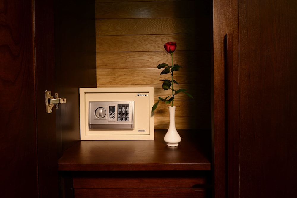 Bella Rosa Hotel 6/64
