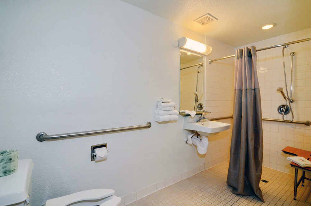 Motel6 North Palm Springs, CA - North 31/45