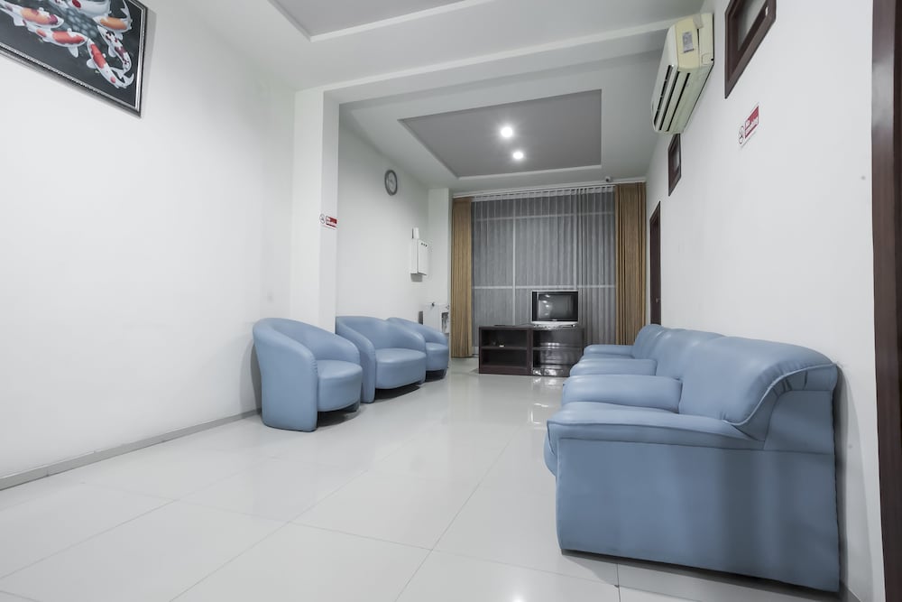 Reddoorz Panglima Sudirman 21/27