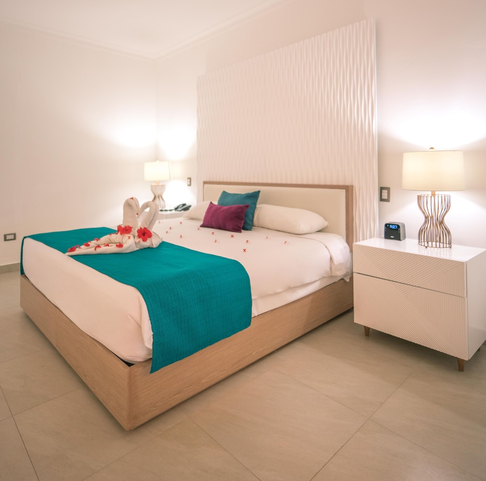 Wyndham Alltra Samana All Inclusive Resort 12/50