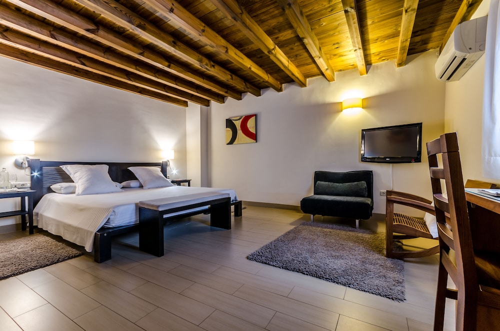 Hotel Yit Abentofail 12/50