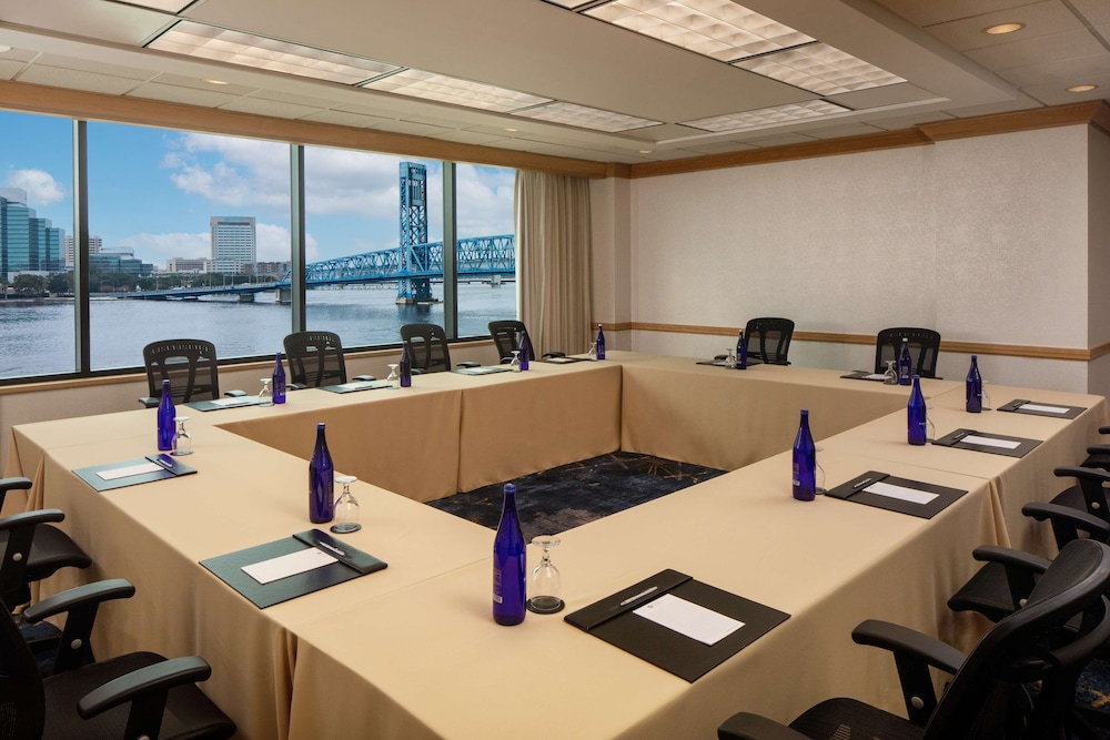 Hyatt Regency Jacksonville Riverfront 57/68