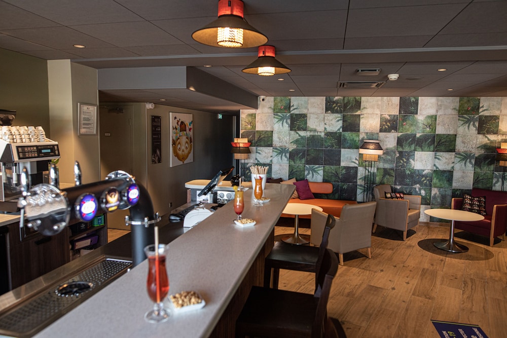 ibis Styles Clermont Ferrand Le Brezet Aeroport 54/69
