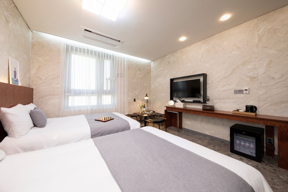 Hotel DM 21/53