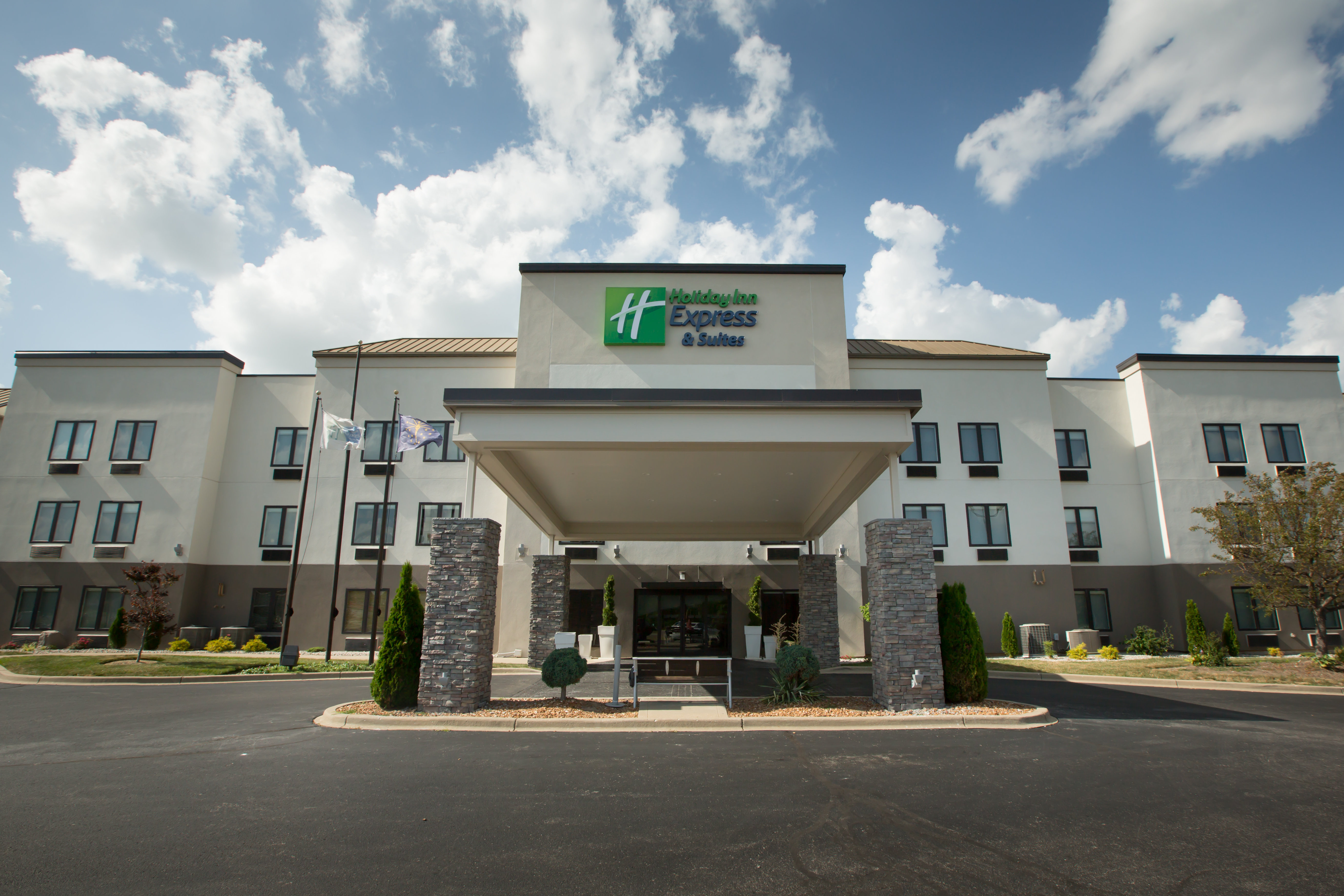Holiday Inn Express Hotel & Suites Madison 2/60