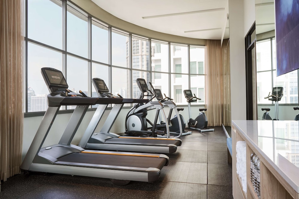 HYATT PLACE BANGKOK SUKHUMVIT 34/69