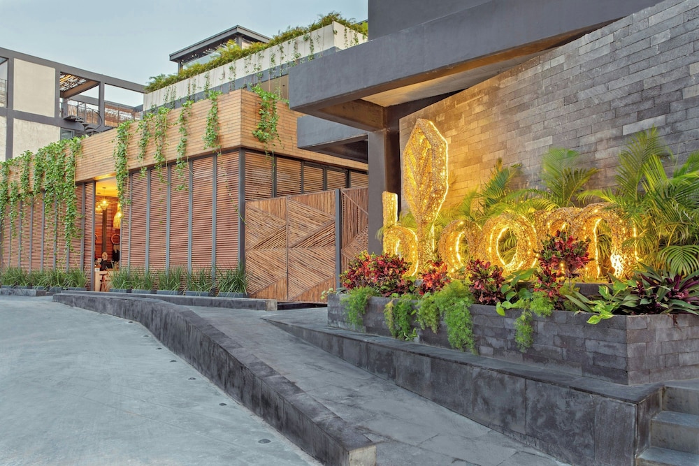 Bloom Tulum Apartments by Marriott 88/94