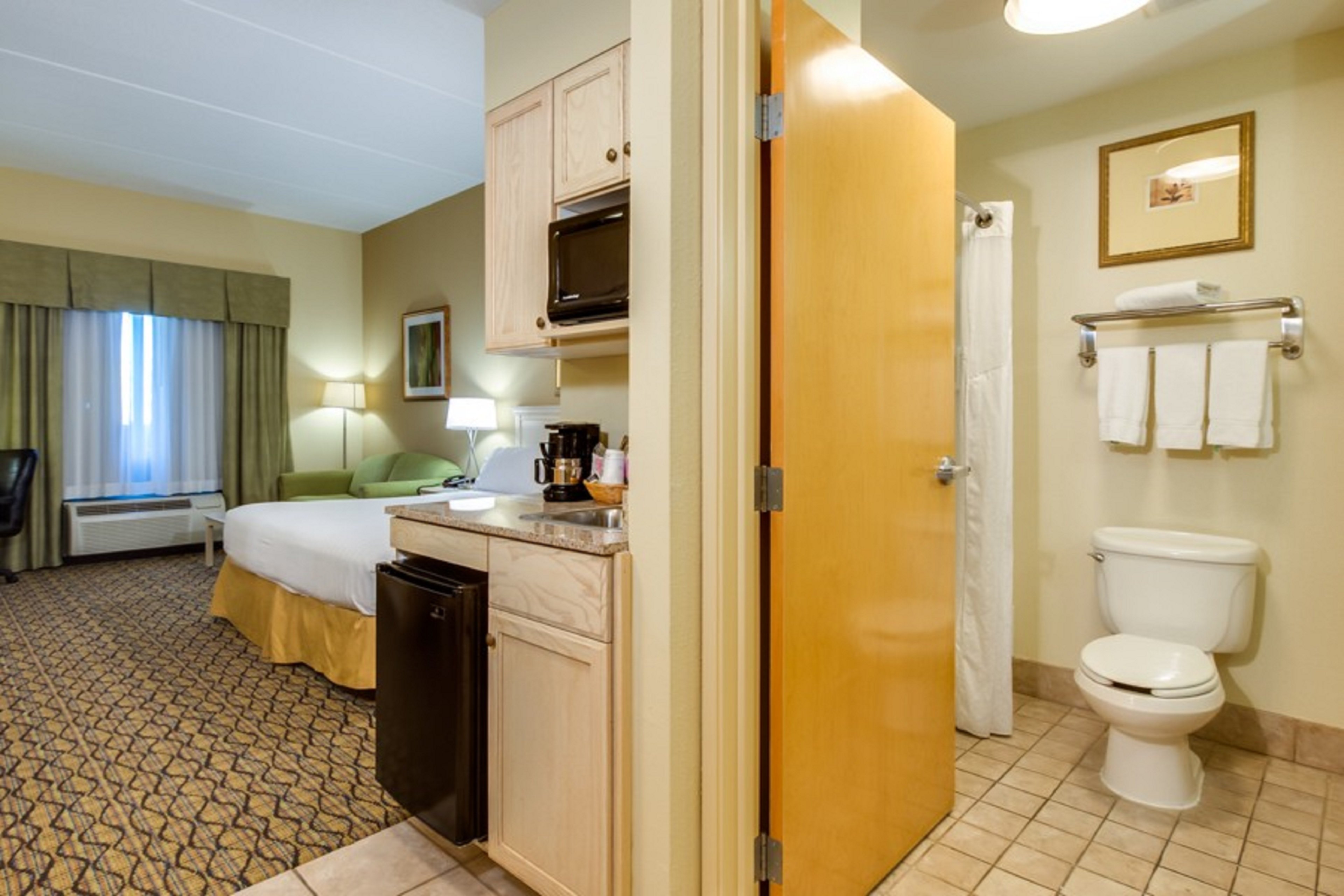 Holiday Inn Express Hotel And Suites Memphis Southwind 36/36