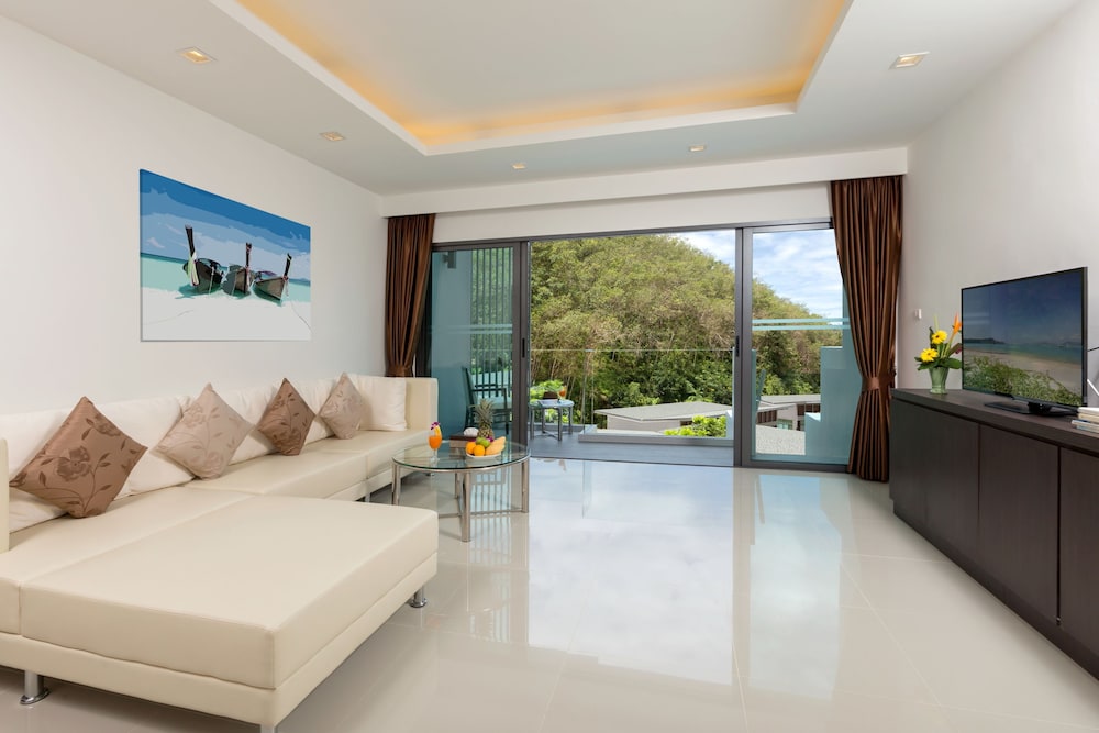 Patong Bay Hill Resort 42/70