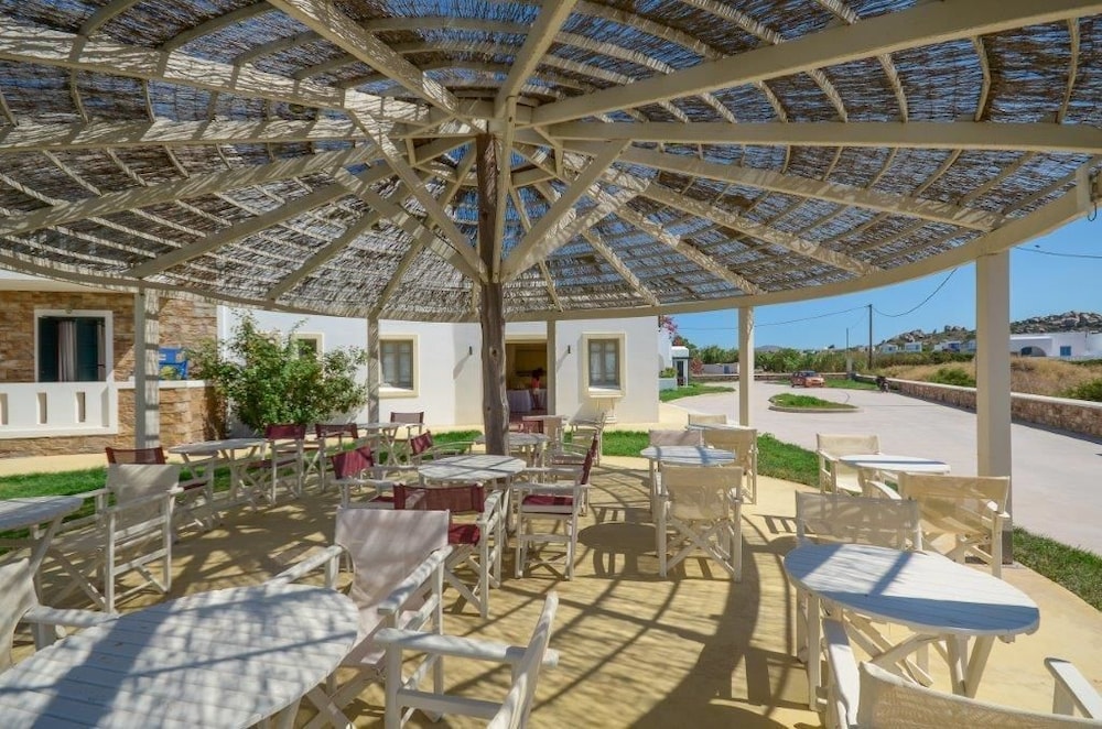 Plaka Hotel I 37/62
