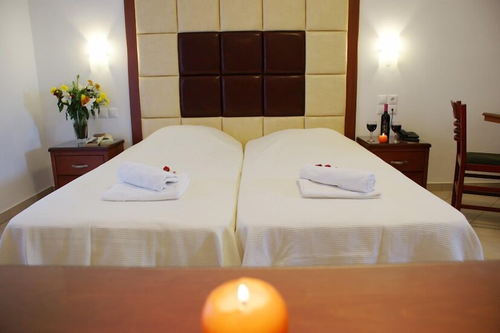 Plaka Hotel II 35/46