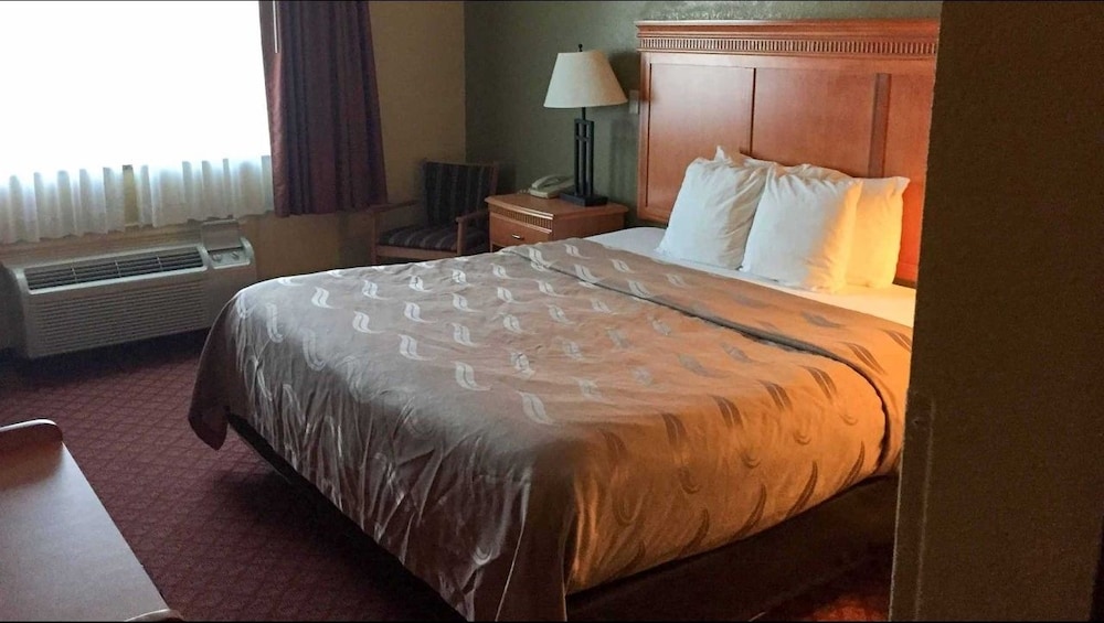 Quality Inn 14/38