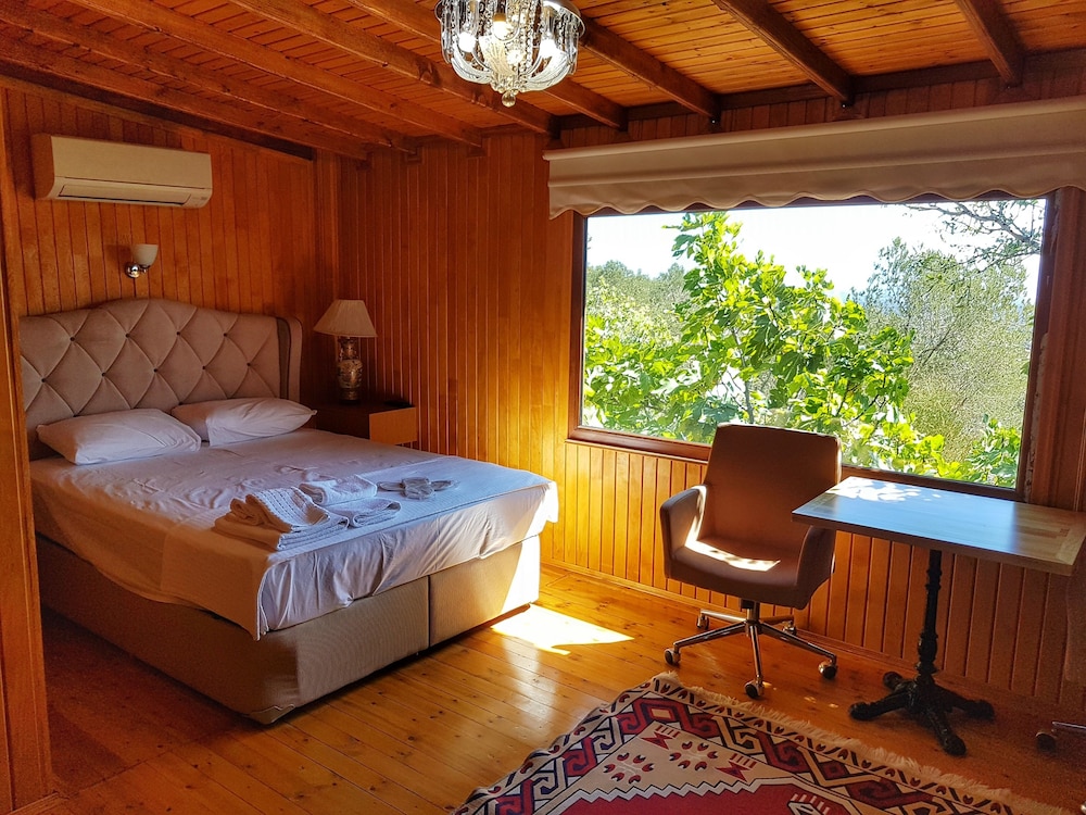 Albatross Dag Evleri Butik Otel 6/24