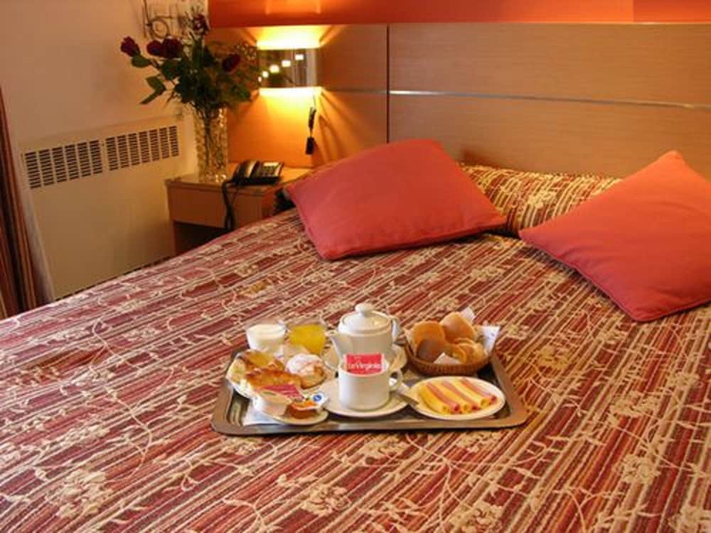 Sarmiento Palace Hotel 40/50
