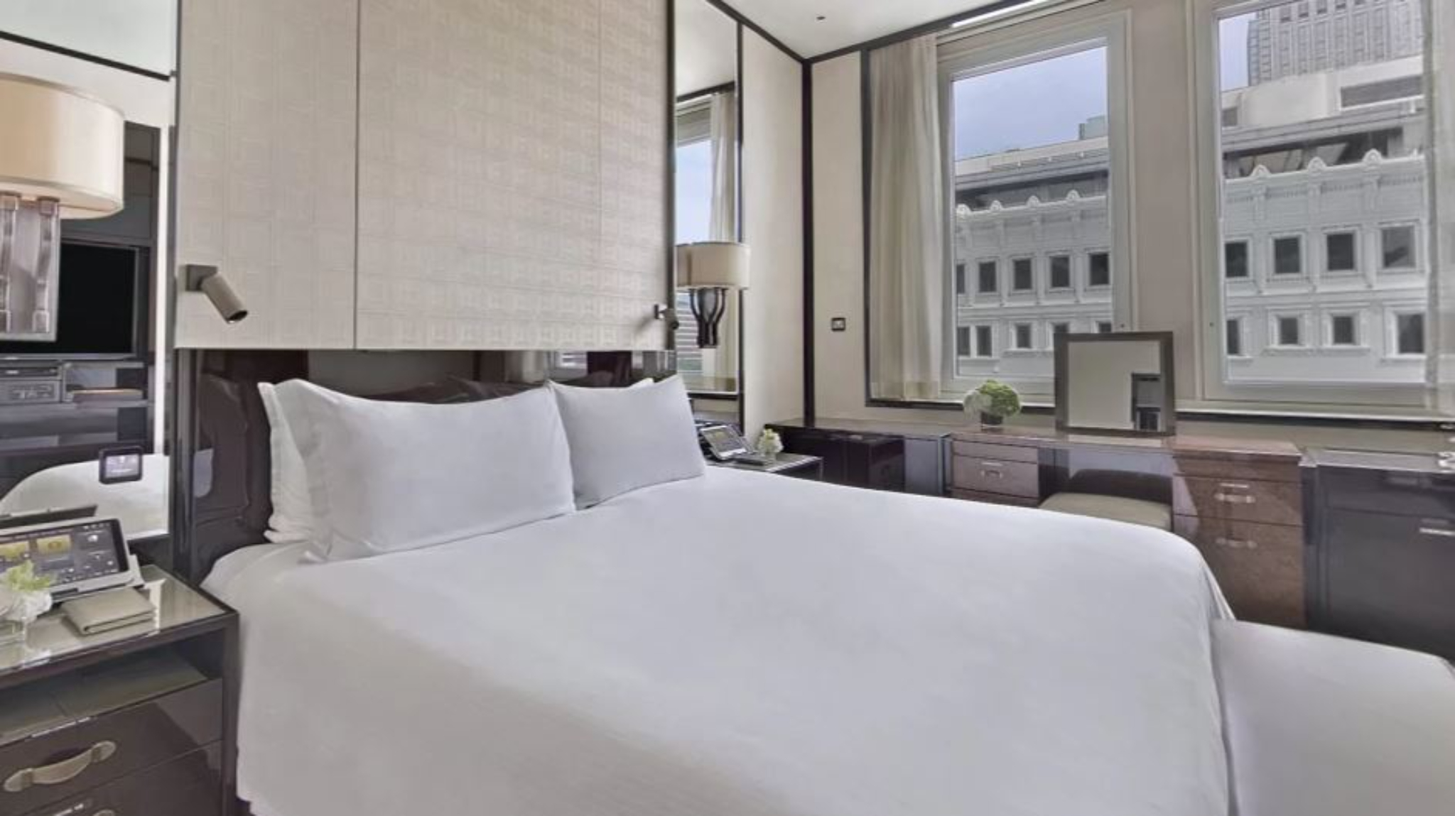 Courtyard, Superior, Suite