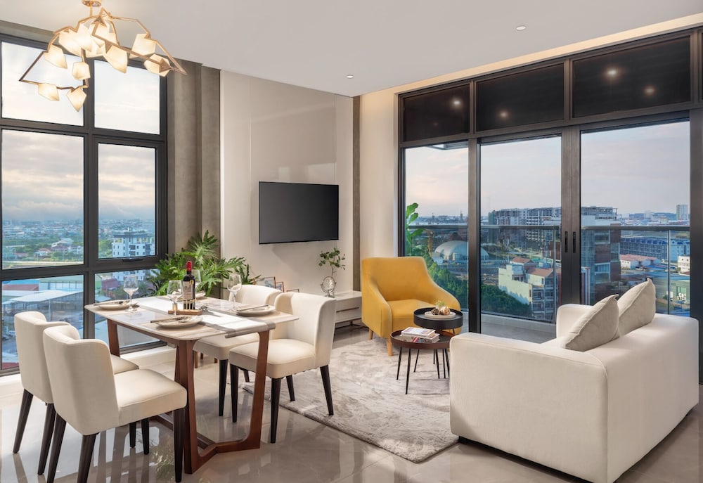 The Peninsula Phnom Penh 27/50