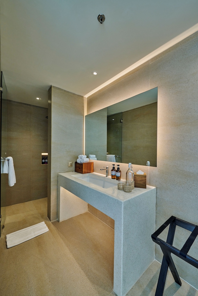 Royal Avila Boutique Resort 20/45