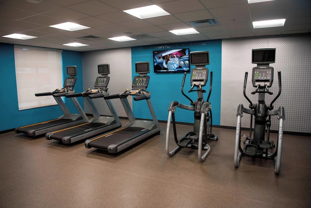 FAIRFIELD INN & SUITES CINCINNATI UPTOWN/UNIVERSITY AREA 26/50