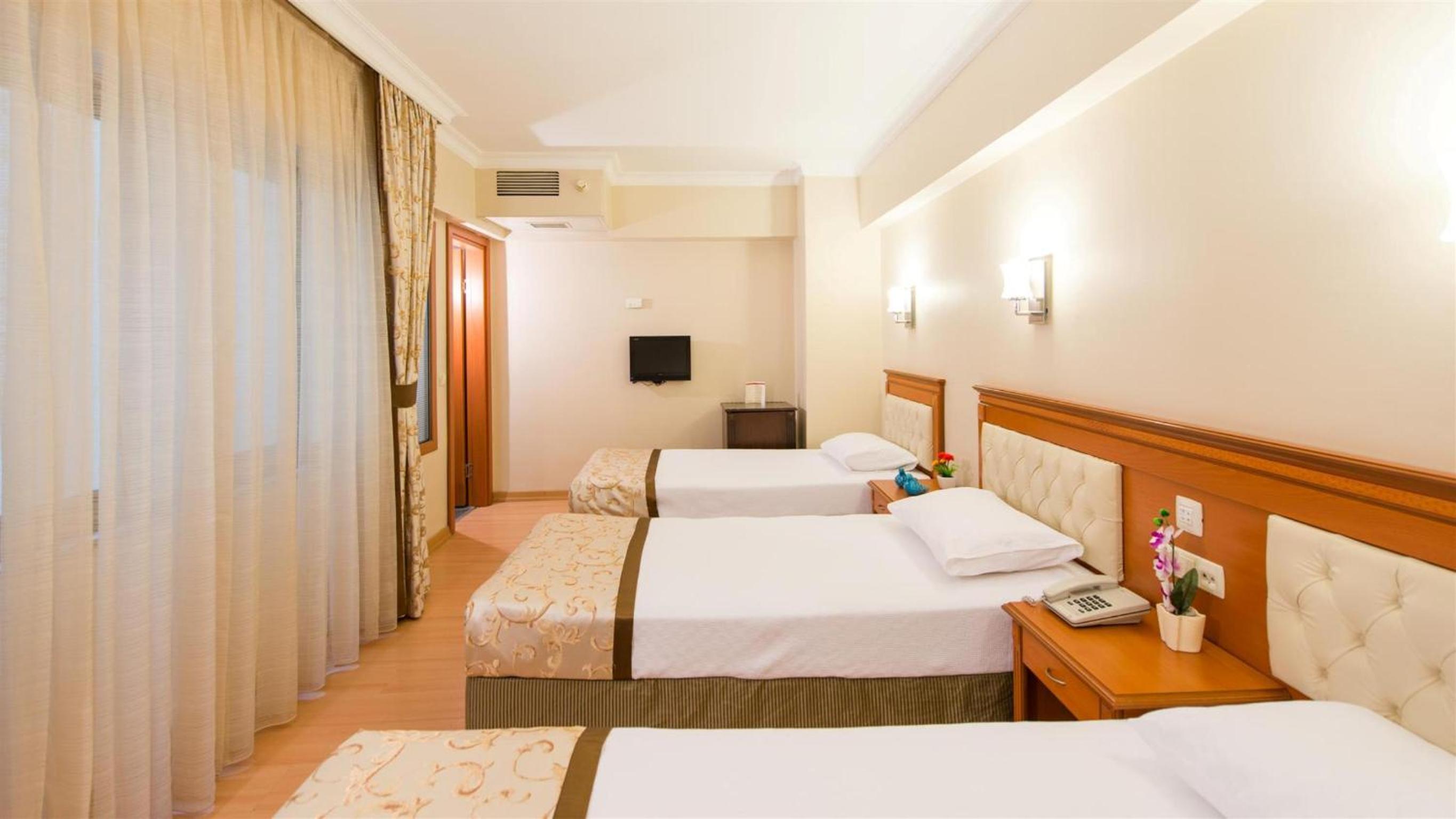 غرفة قياسية ثلاثية بسرير فردي، Prestige Hotel Old City 10/10