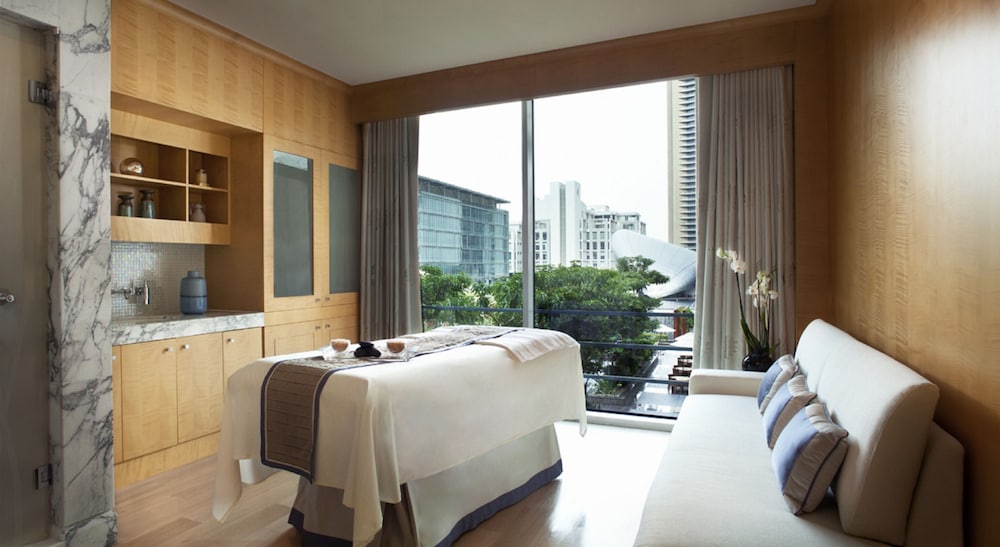The Ritz-Carlton DIFC Executive Residences 13/31