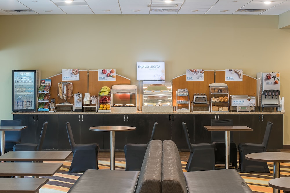 HOLIDAY INN EXPRESS PRINCETON SOUTHEAST 50/69