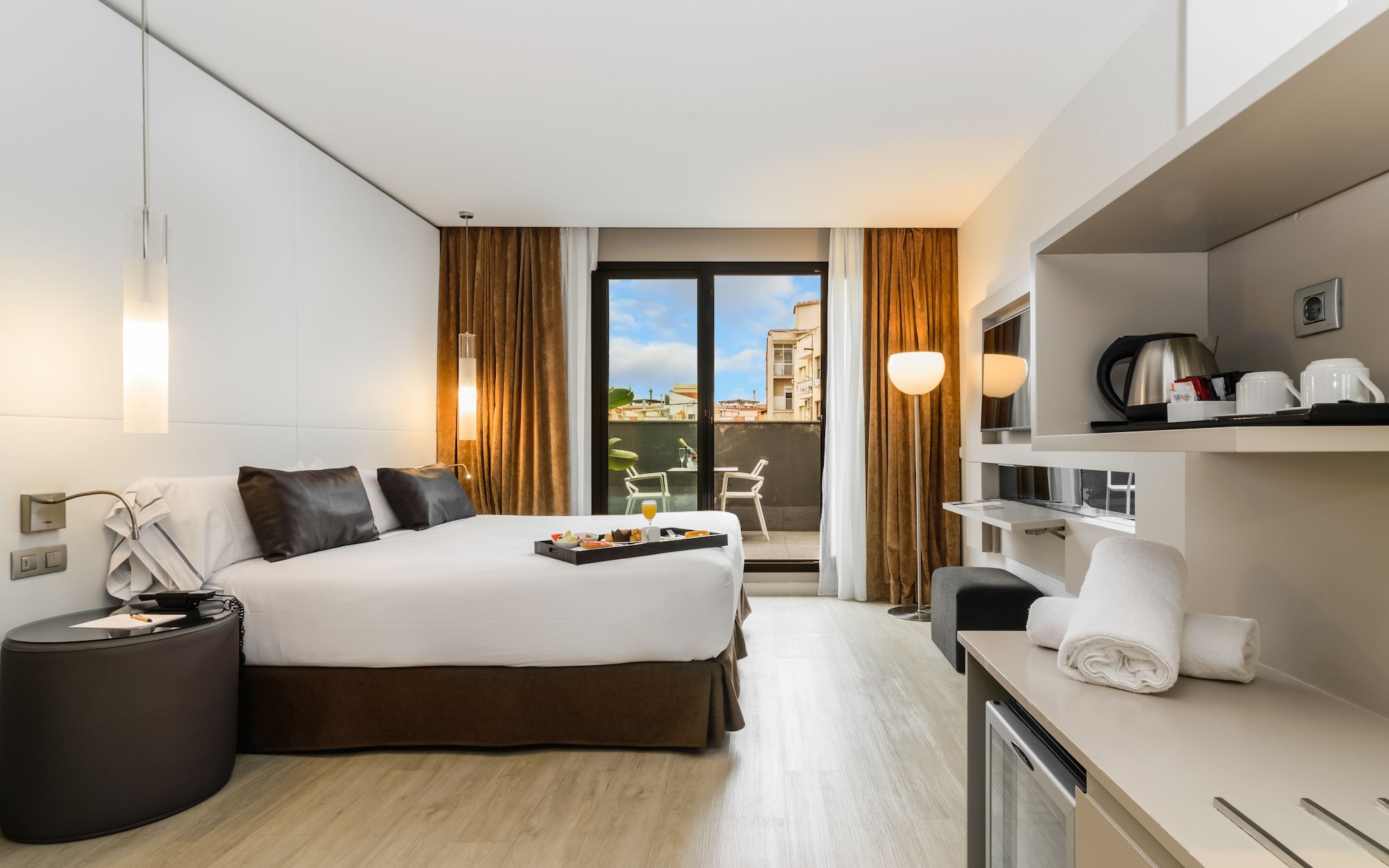PREMIUM, DOUBLE BED, TERRACE