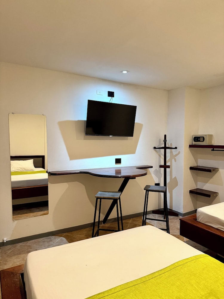 Hotel Plaza Mayor 40/64