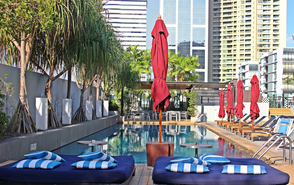 PARK PLAZA BANGKOK(SOI 18) 64/75