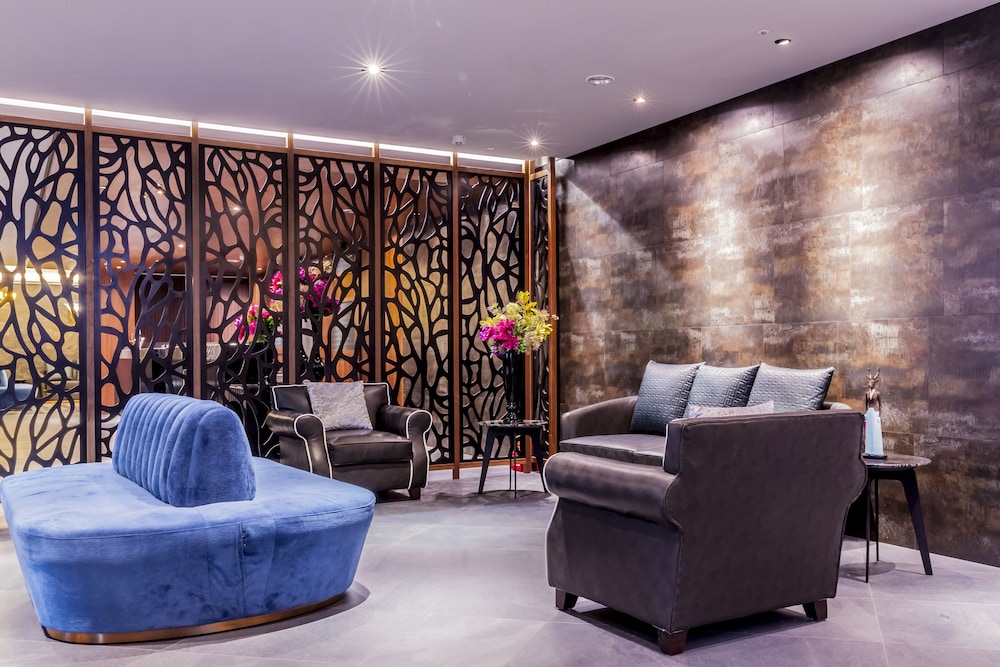 Saint Art Hotel 15/30