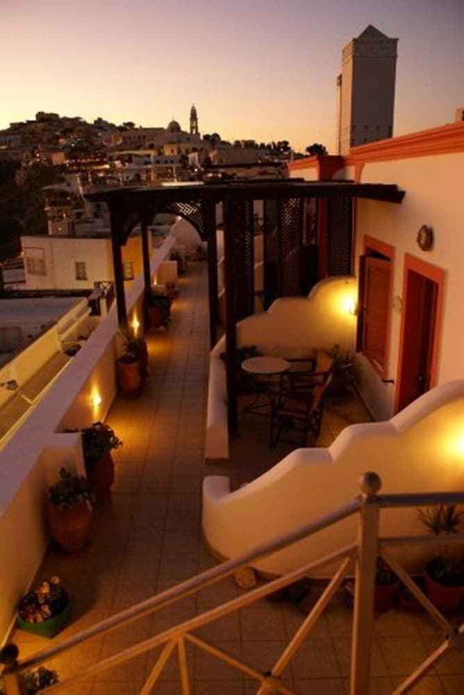 THEOXENIA(FIRA) 47/56