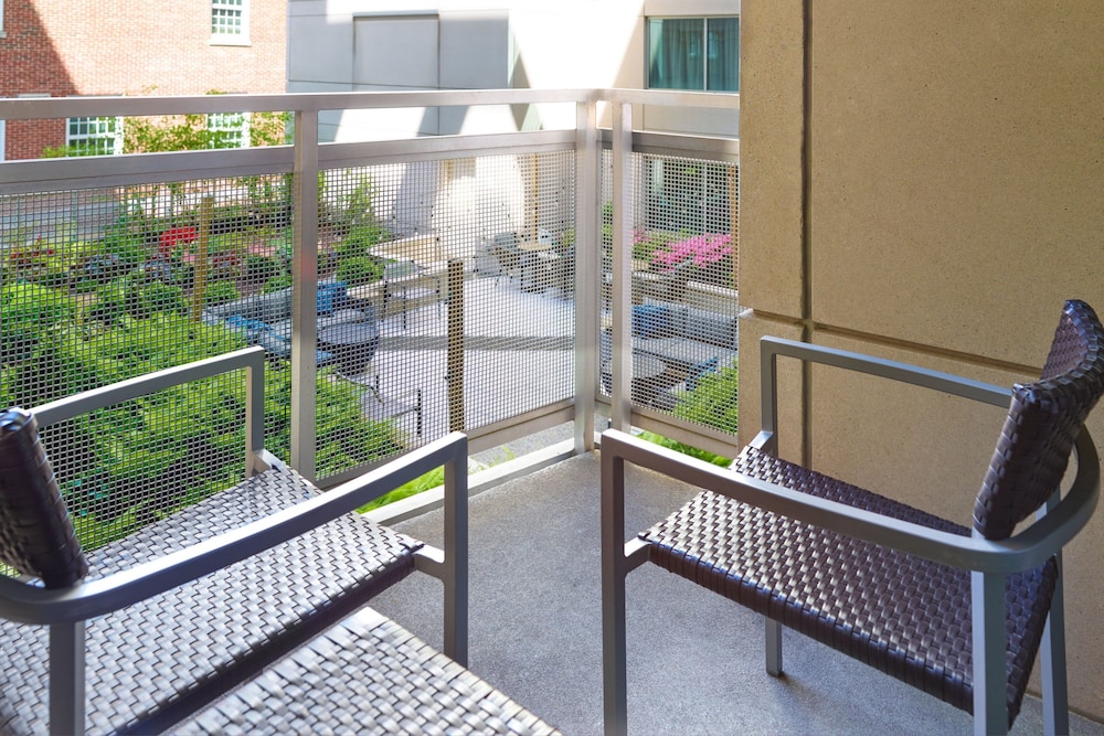 Courtyard Washington Dc Foggy Bottom 44/50