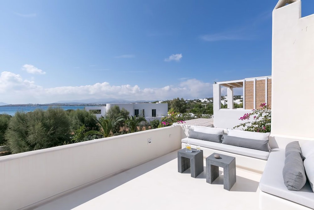 Seven Santa Maria Paros Boutique Hotel 3/36