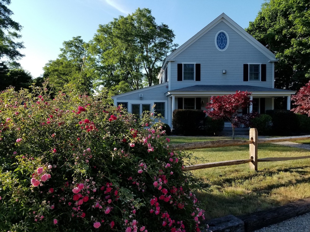The Whalewalk Inn & Spa 35/50