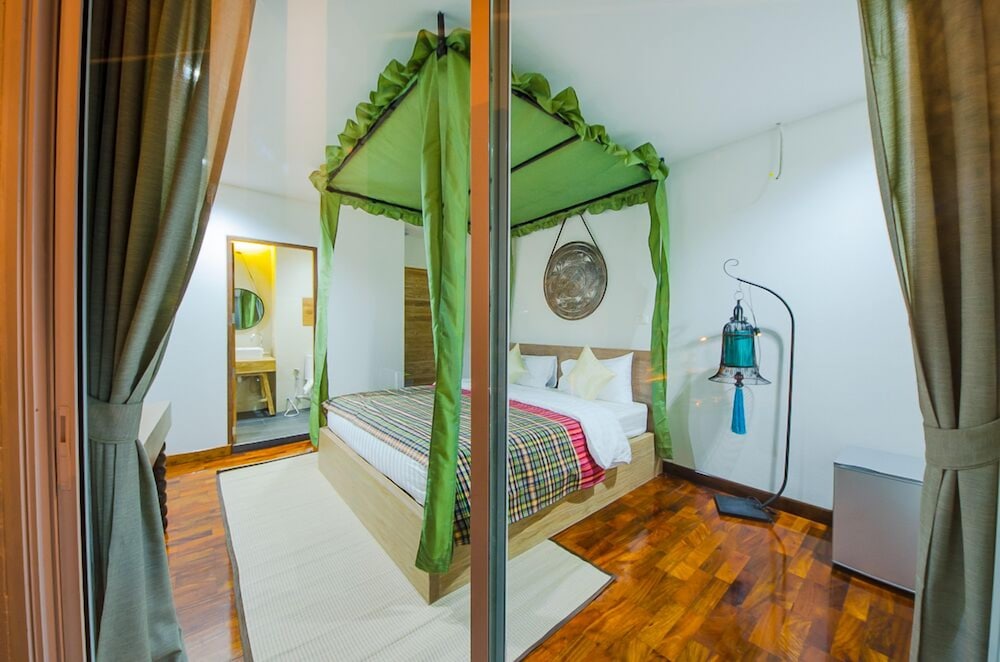 Nakorn De Sukhothai Hip Hotel 34/47
